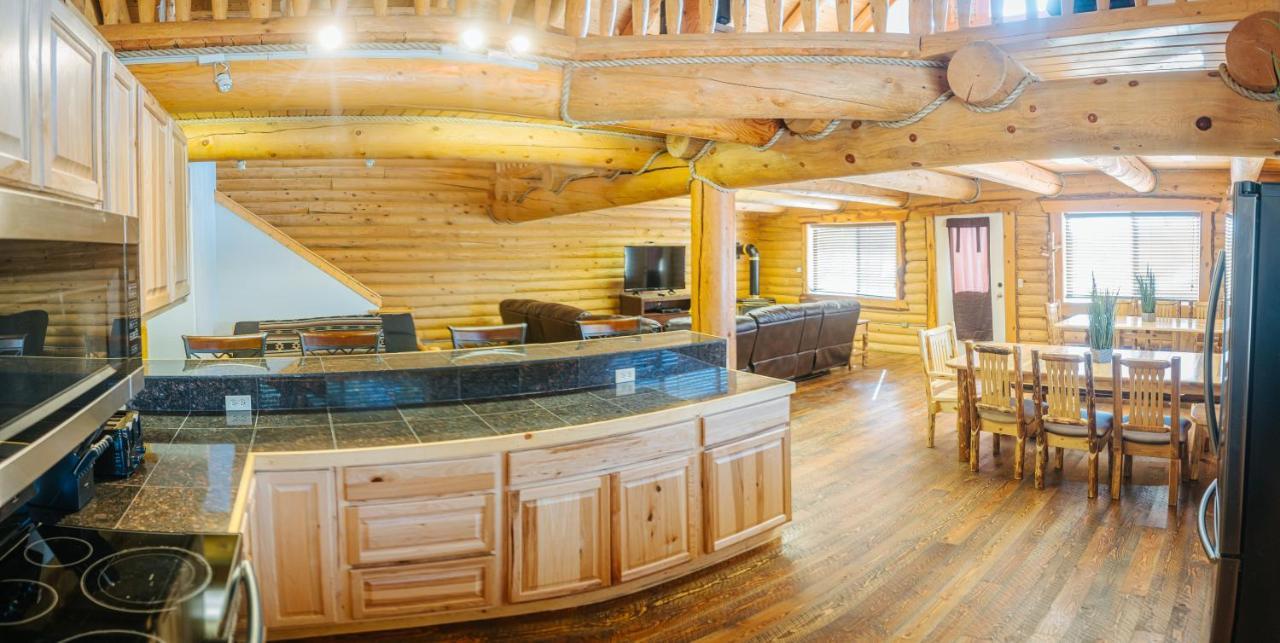 River Lodge Island Park Exterior foto